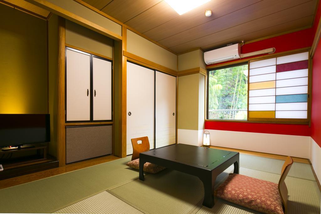 Forest Resort Yumoto Komachikan Yugawara Exterior foto