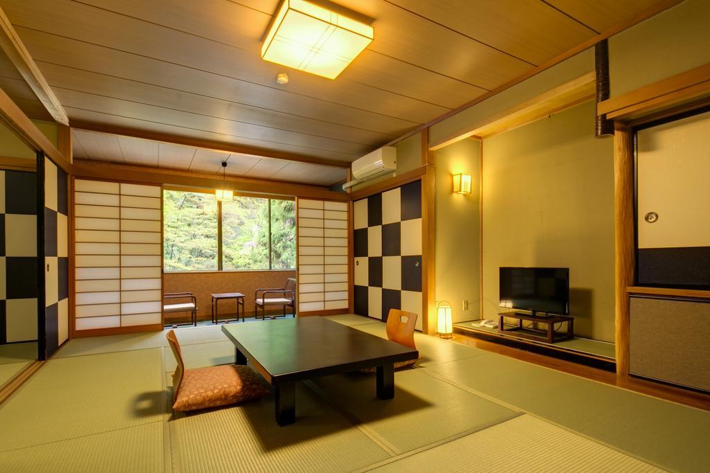 Forest Resort Yumoto Komachikan Yugawara Exterior foto
